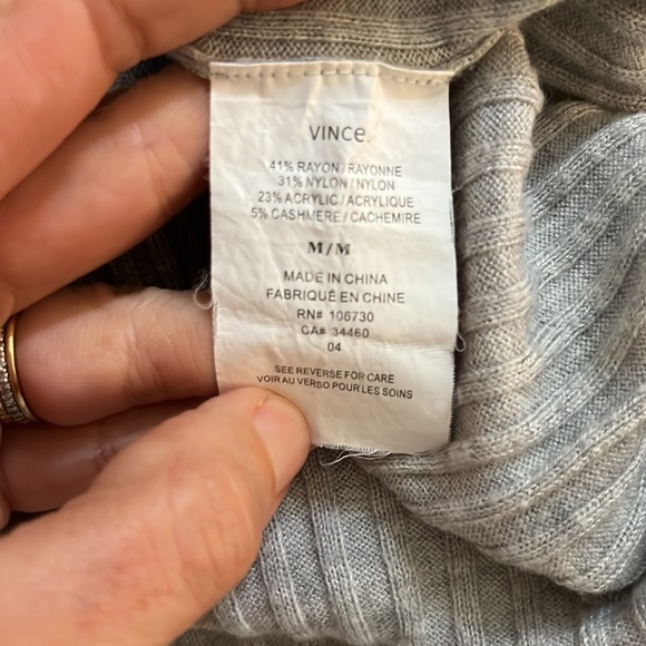 Vince Ribbed Cardigan Sweater Gray Size Medium - Picture 8 of 8